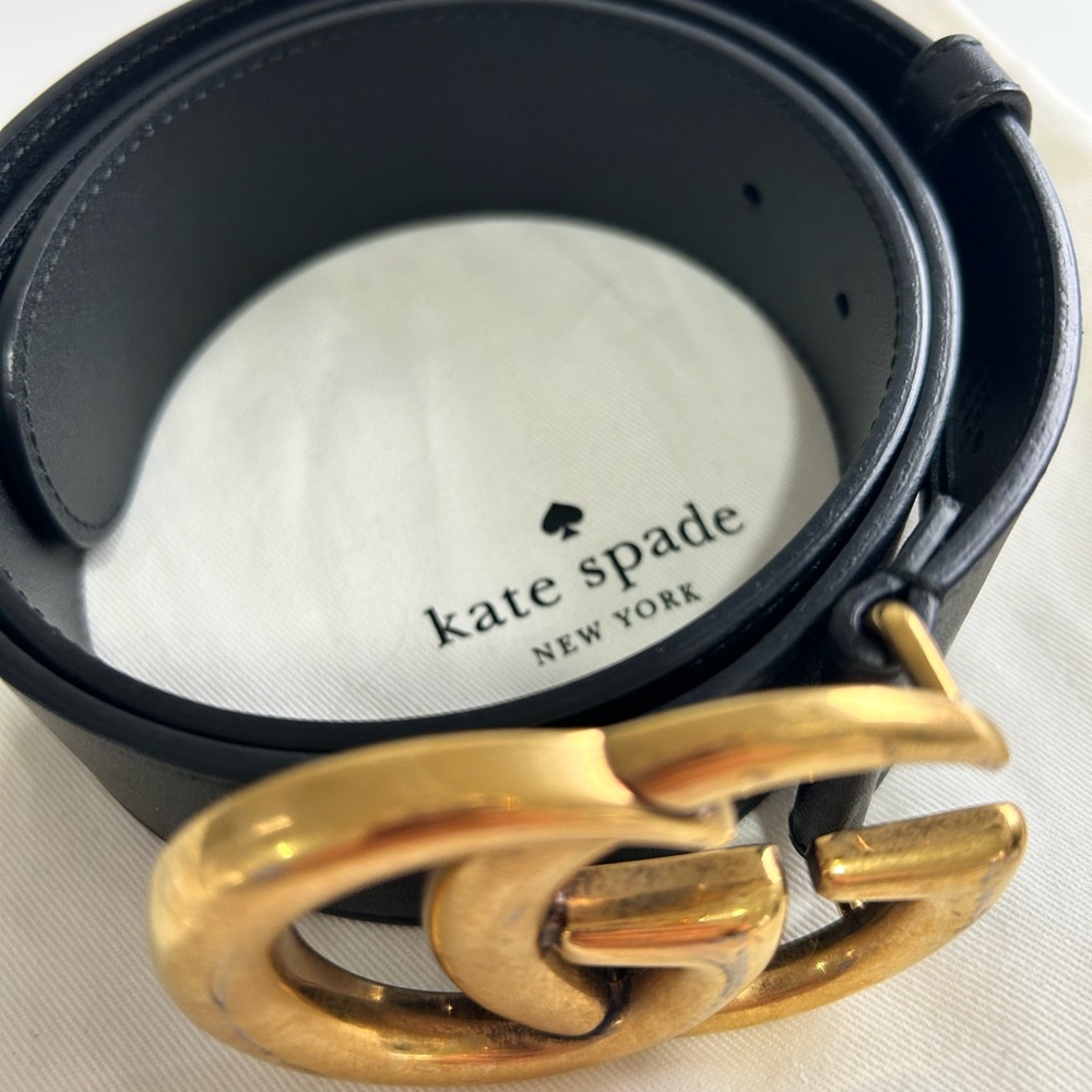 Gucci Black Belt with Gold Buckle - Picture 9 of 10